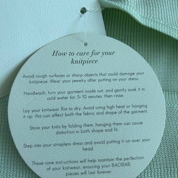 Crop Top Baobab Collection Pale Kiwi Cutout Ribbed - Picture 8 of 10